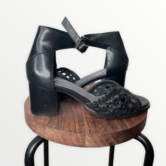 NEW SEYCHELLES Woven Ankle Strap Block Heel Sandal Chunky Sandal, Size 6.5 - Picture 6 of 12